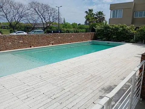 Departamento en Jardines del Palmar