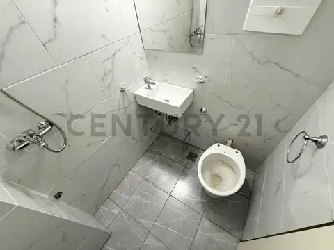 MONOAMBIENTE RENOVADO A NUEVO.! EXCELENTE UBICACION.