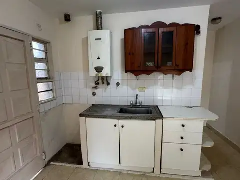 Casa en Alquiler en Villa Carmela, $ 400.000