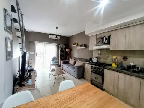 Venta ph 2 ambientes en villa luro