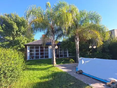 VENDO CASA EN VILLA ELISA