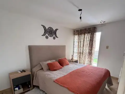 Exc duplex Vta 3 dorm Iriarte esq 6 de Julio en Grand Bourg