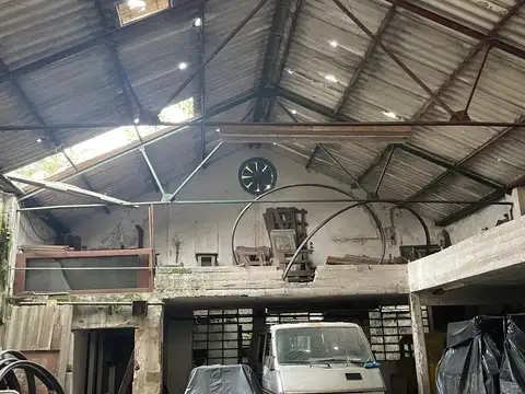 Venta de galpón en Villa Adelina