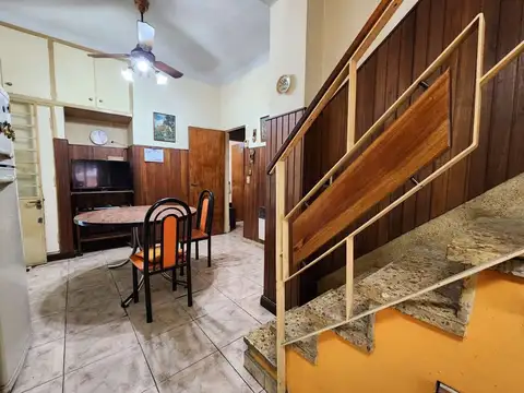 VENTA CASA 4 AMB, CASEROS, APTO CREDITO