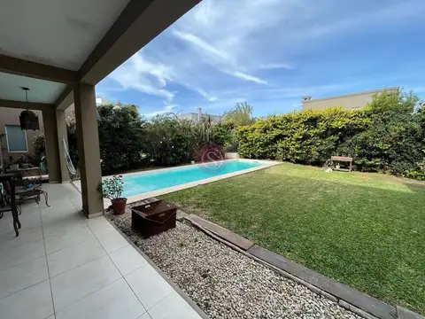 Casa  en Venta en Las Orquídeas, Pilar, G.B.A. Zona Norte