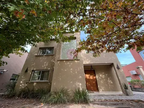 Casa  en Venta en Las Orquídeas, Pilar, G.B.A. Zona Norte