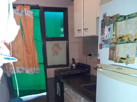 Carlos Casares al 2800 esquina Sarratea