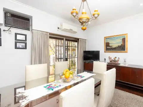 Depto Tipo Casa en Venta de 3 ambientes