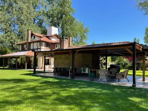 Club De Campo La Tradicion, Francisco Alvarez