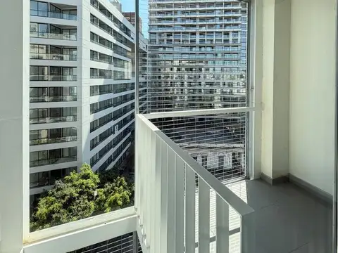 VENTA DEPARTAMENTO MONOAMBIENTE CON PATIO Y TERRAZA P8 EN COGHLAN ENTREGA INMEDIATA