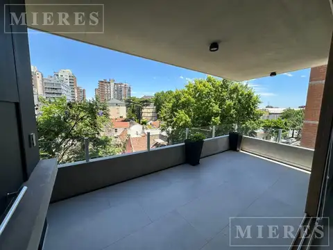 Departamento en Alquiler con 2 cocheras