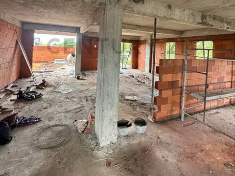 Departamento 4 ambientes con 2 baños