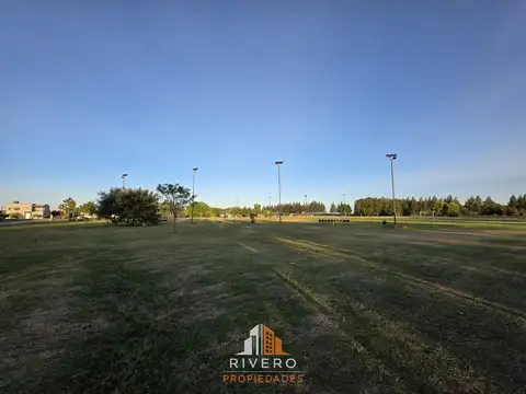 Terreno en Venta 20  mts Fondo