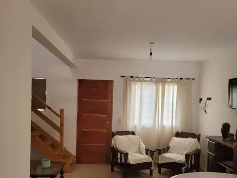   VENTA | Casa 3 Ambientes al Frente a 100 mts del Mar + Entrada para 2 Autos  