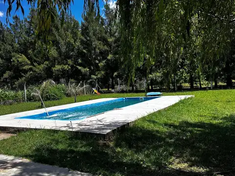 Quinta en Venta con 2 cocheras