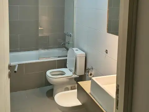 Departamento en Alquiler con 1 cocheras