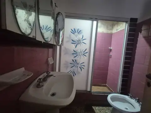 Depto Tipo Casa en Venta 54 años