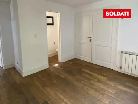 Casa en Venta con 4 cocheras