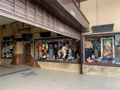 Av. Meeks  59 Galeria Oliver