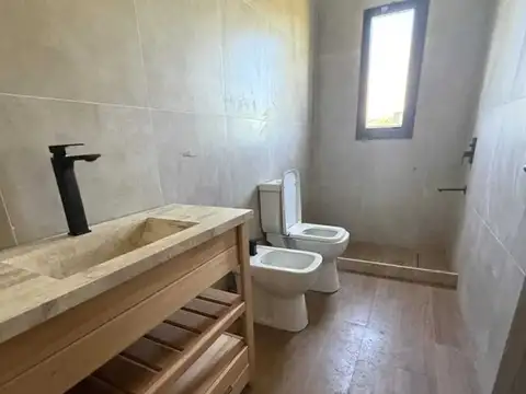 Casa en Alquiler en Santo Tomas, USD 1.400