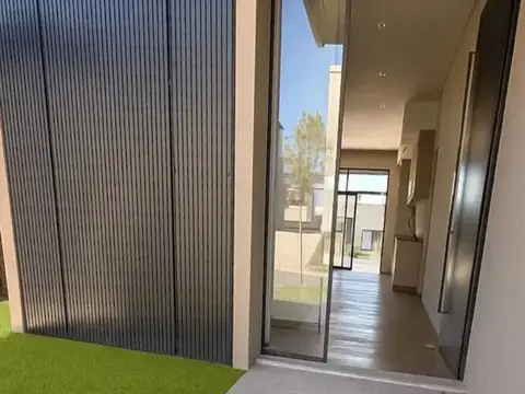 Casa  en Alquiler en Santo Tomas, Derqui, Pilar