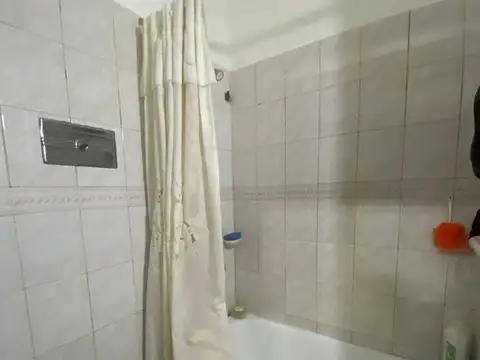 Depto Tipo Casa en Venta en Remedios de Escalada, USD 42.000