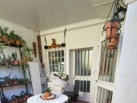 IMPECABLE CASA FAMILIAR