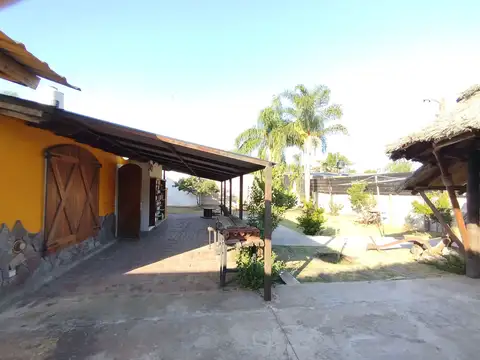 Casa 4 ambientes con 1 baño