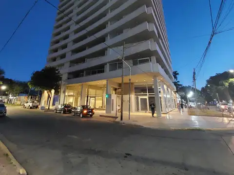 Venta Depto 3 dormitorios. Excepcionales vistas. Torre Paraiso Baigorria. Av San Martin 1300