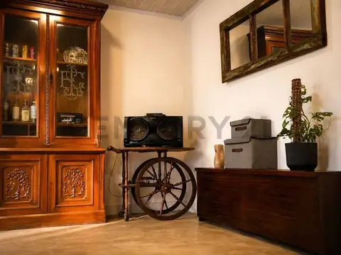 Casa 3 ambientes con 2 baños