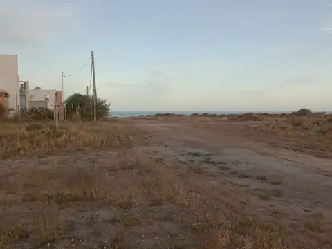 VENTA LOTE EN ESQUINA PLAYAS DORADAS