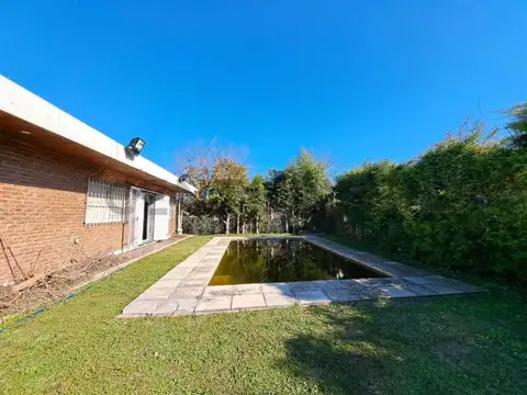 Calle 6 e/ 403 y 407 - Quinta en Solar del Parque - Villa Elisa - La Plata