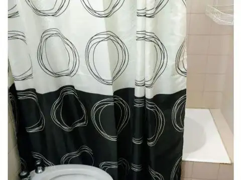 Alquiler temporario departamento 3 ambientes Miramar. Edificio Casineros