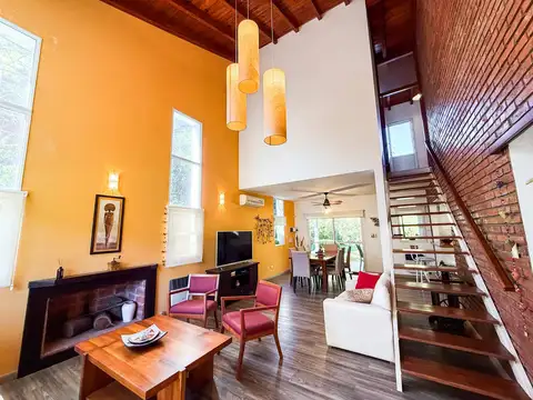 Casa en  alquiler amoblada 3 dormitorios con pileta en roldan