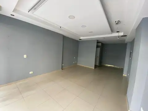 Inmejorable Ubicación - Bv. Charcas - Foco Comercial - Impec