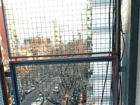 Av Federico Lacroze 3100, Piso 5