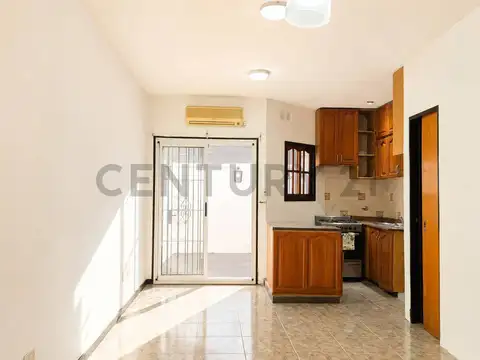 Montanelli 1700, Piso 0
