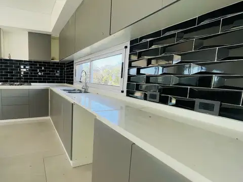 Casa en Venta en San Sebastian Area 5