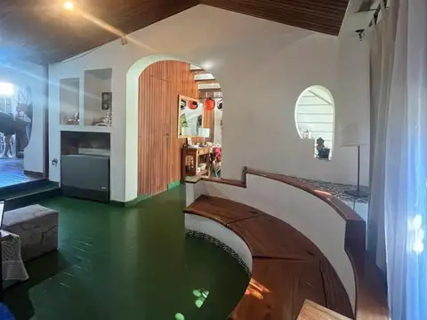 Casa 5 ambientes con 2 baños