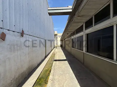 120 e/ 524 y 525 | Galpon industrial En Venta