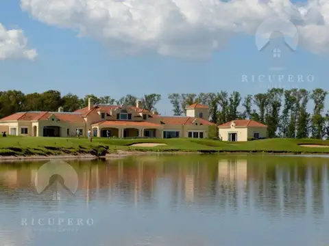 Venta lote en barrio cerrado