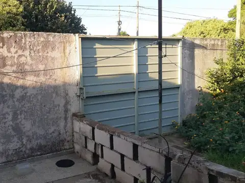 Casa 6 ambientes con 1 baño