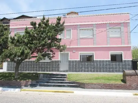 Amplio Departamento 3 amb. FRENTE AL MAR!!!