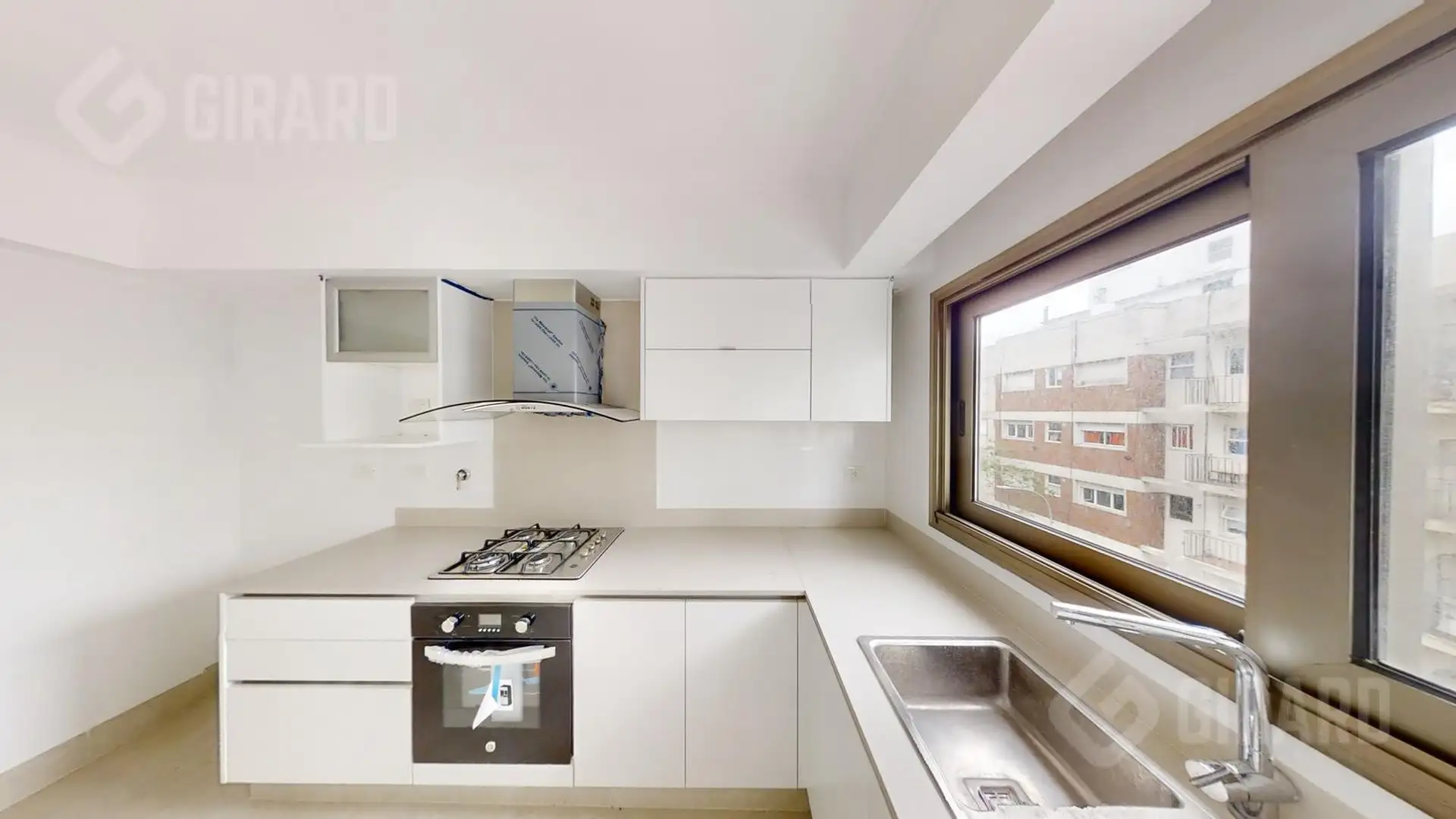 Venta de 3 amb a estrenar. Amplio Living comedor. Zona Paseo Aldrey. Con Patio