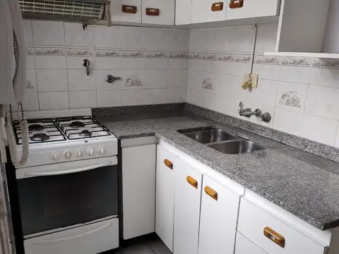 Departamento en Alquiler en Isla Maciel, $ 550.000