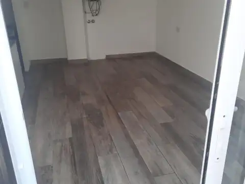Depto Tipo Casa 2 ambientes con 1 baño