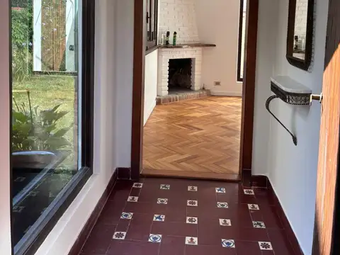 Depto Tipo Casa en Alquiler de 3 dormitorios