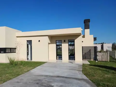 Casa  en Venta en Medal CC, Pilar, G.B.A. Zona Norte