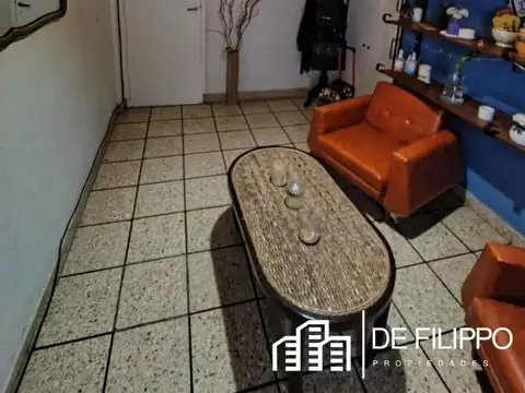 Depto Tipo Casa en Venta 50 años