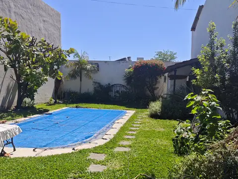 Doctor Enrique Eizaguirre 700